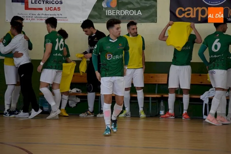 Foto 4 - Las bajas pasan factura al Piensos Dur&aacute;n Albense frente al Guardo (2-6)