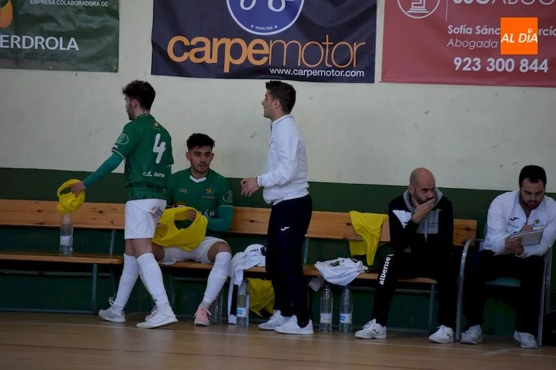 Foto 3 - Las bajas pasan factura al Piensos Dur&aacute;n Albense frente al Guardo (2-6)