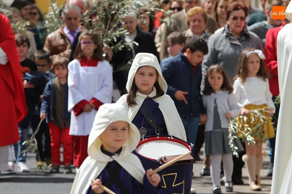 Foto 10 - Ledrada inicia la Semana Santa procesionando el Domingo de Ramos