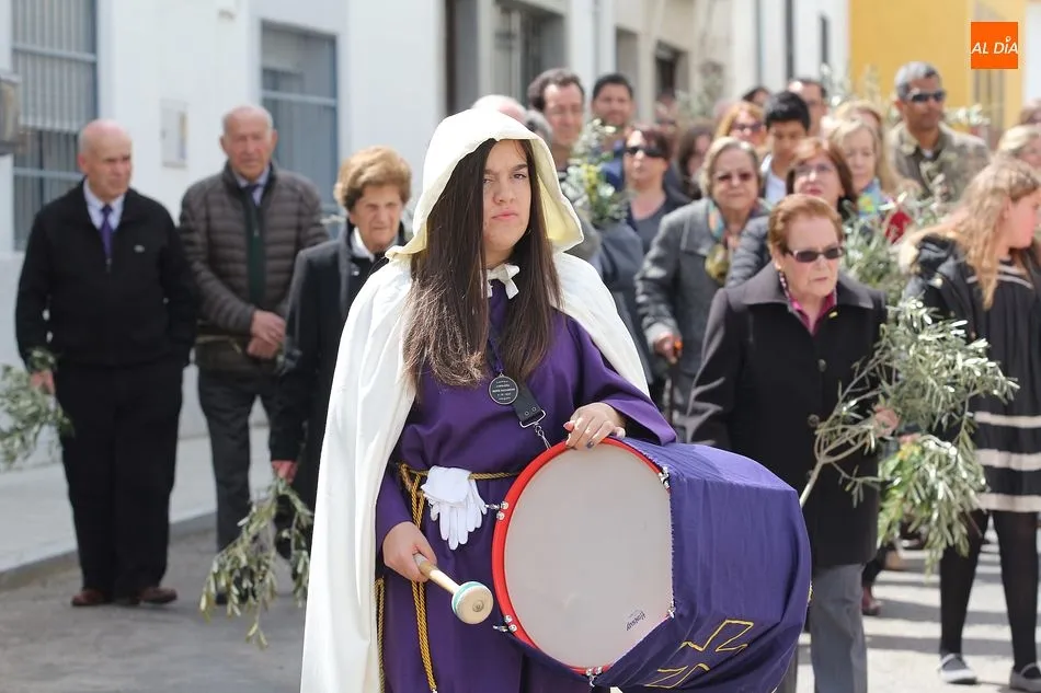 Foto 5 - Ledrada inicia la Semana Santa procesionando el Domingo de Ramos