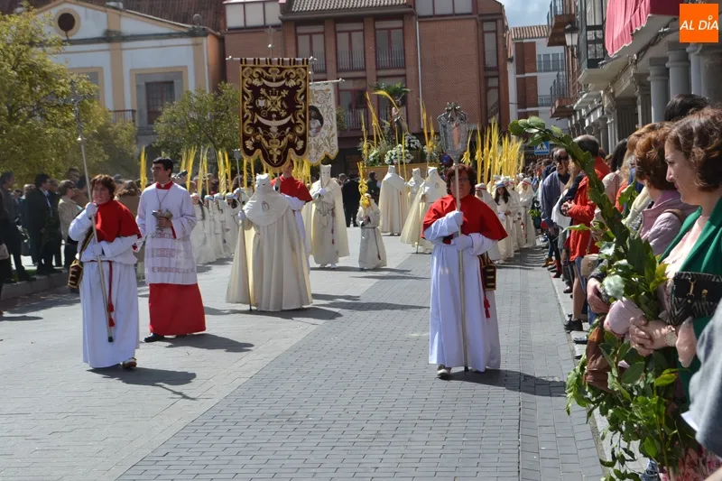 Foto 11 - Un Domingo de Ramos con gran ambiente pone en marcha los desfiles procesionales de la Semana Santa&nbsp;