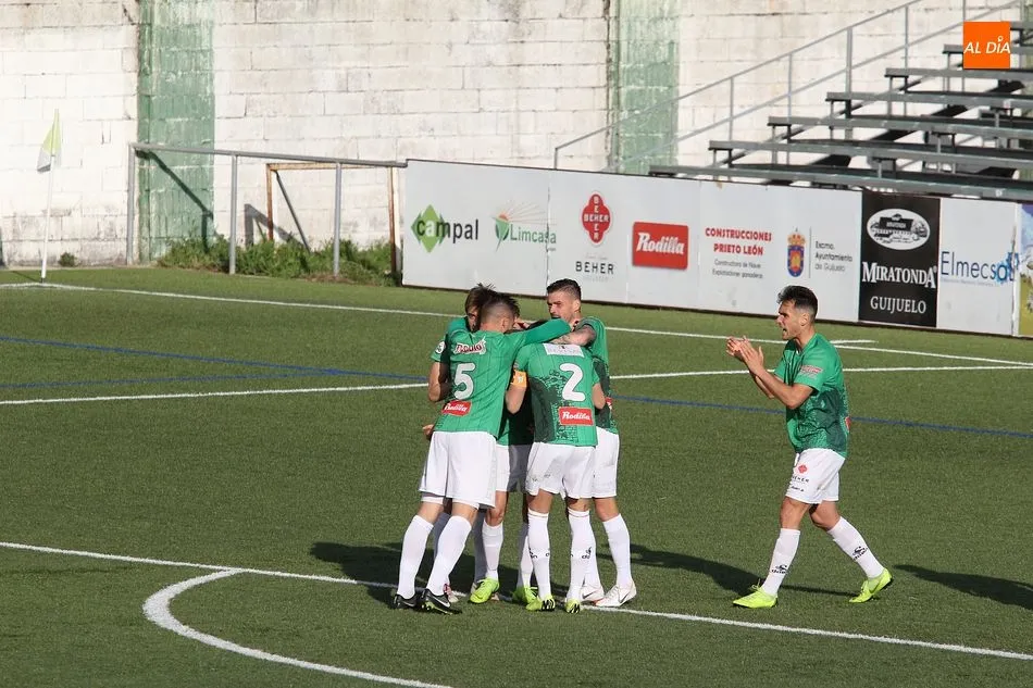 Foto 5 - &Eacute;pica remontada del Guijuelo ante el Real Madrid Castilla para poder so&ntilde;ar (2-1)
