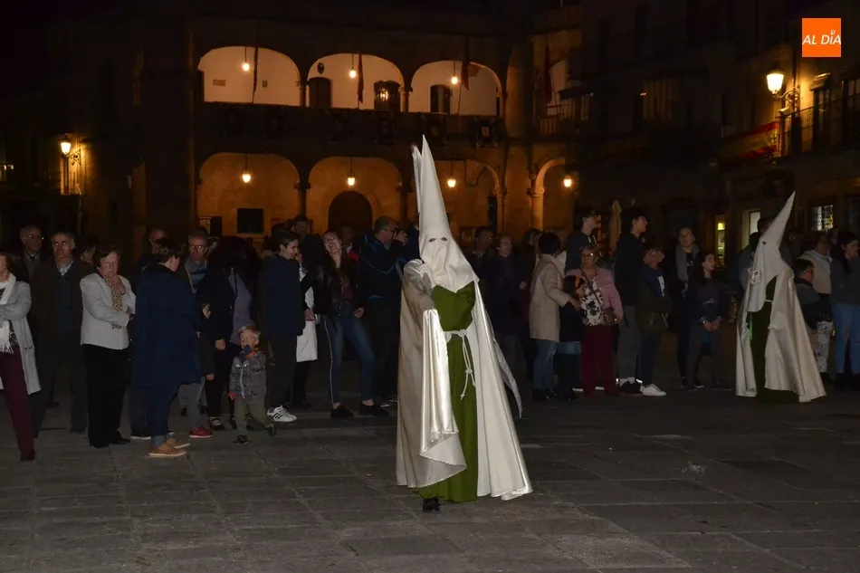 Foto 9 - Cofrades de la Oraci&oacute;n del Huerto de Salamanca toman parte en la procesi&oacute;n de Mir&oacute;briga  
