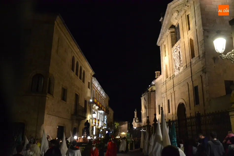 Foto 3 - Cofrades de la Oraci&oacute;n del Huerto de Salamanca toman parte en la procesi&oacute;n de Mir&oacute;briga  