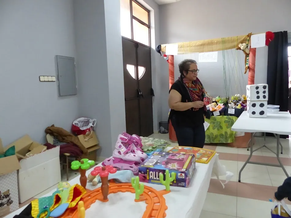 Foto 8 - Babilafuente colabora con la ONG Acci&oacute;n Verapaz en el tradicional mercadillo solidario