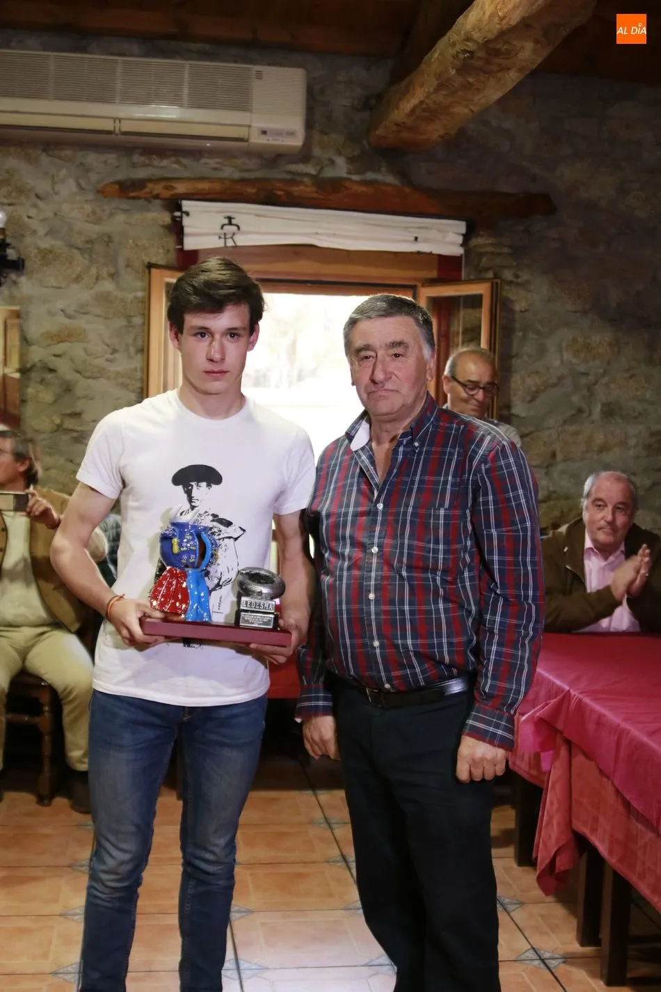 Foto 4 - Alejandro Rivero, triunfador de la Rosquilla de Oro de Ledesma