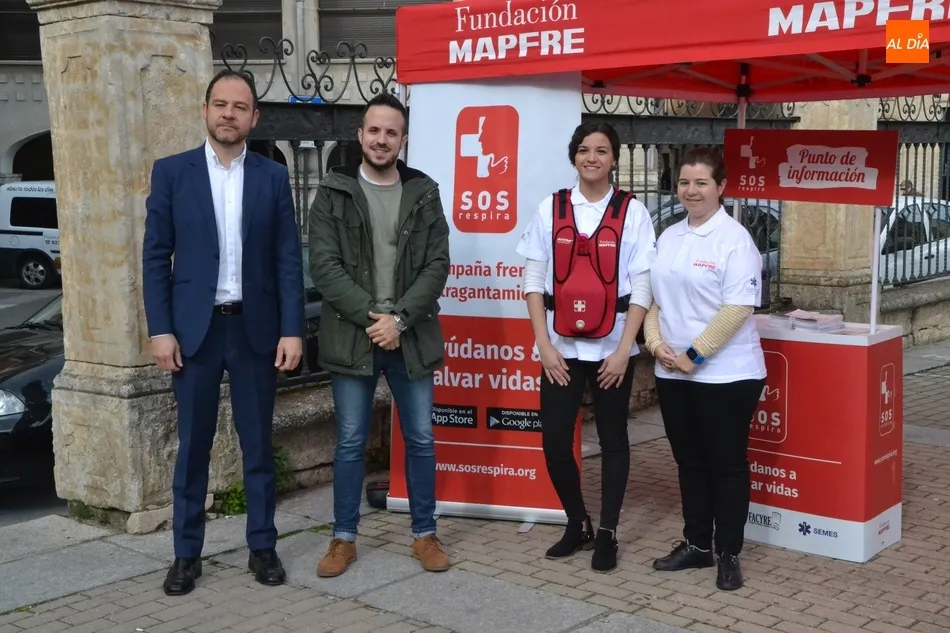 Foto 5 - Llega a Mir&oacute;briga la campa&ntilde;a &lsquo;SOS Respira&rsquo; para ense&ntilde;ar a actuar ante un atragantamiento  