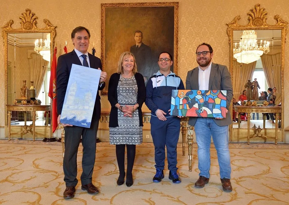 Foto 6 - El alcalde elogia a AVIVA por su labor dedicada a las personas con discapacidad