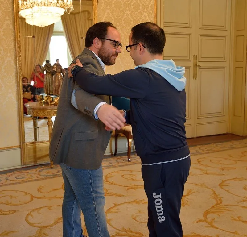 Foto 11 - El alcalde elogia a AVIVA por su labor dedicada a las personas con discapacidad