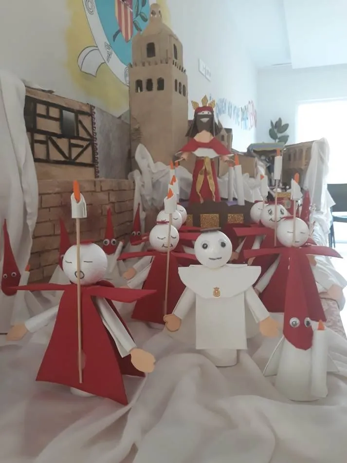 Foto 10 - Original recreaci&oacute;n de la Semana Santa en la Residencia Madre de la Veracruz