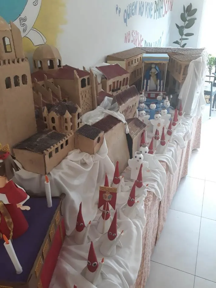 Foto 8 - Original recreaci&oacute;n de la Semana Santa en la Residencia Madre de la Veracruz