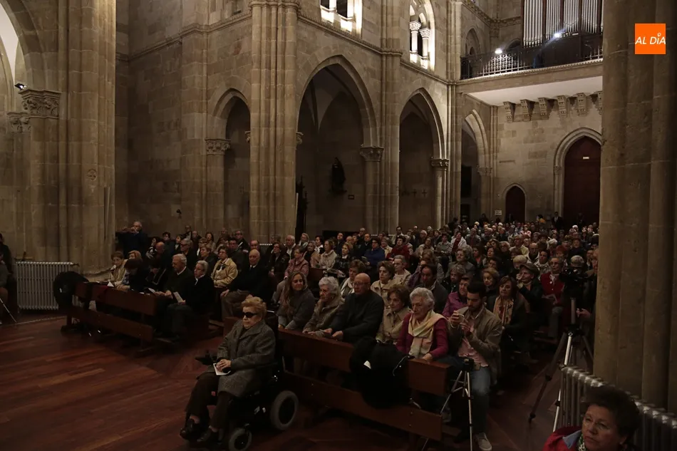Foto 9 - Recordando las Siete Palabras con la Hermandad del Cristo del Amor y de la Paz