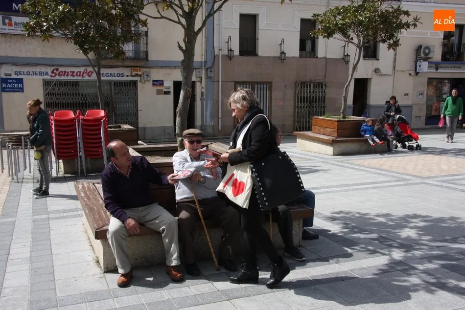 Foto 9 - Candidatos del PSOE al Congreso y al Senado, de campa&ntilde;a en Vitigudino  