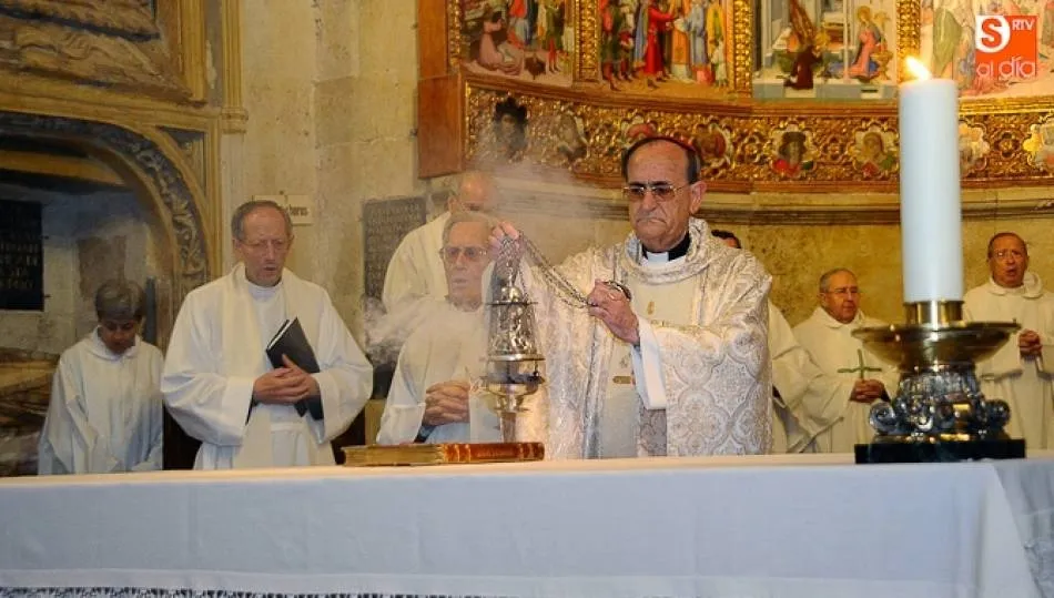 Carlos López, obispo de Salamanca, en un acto en la Catedral