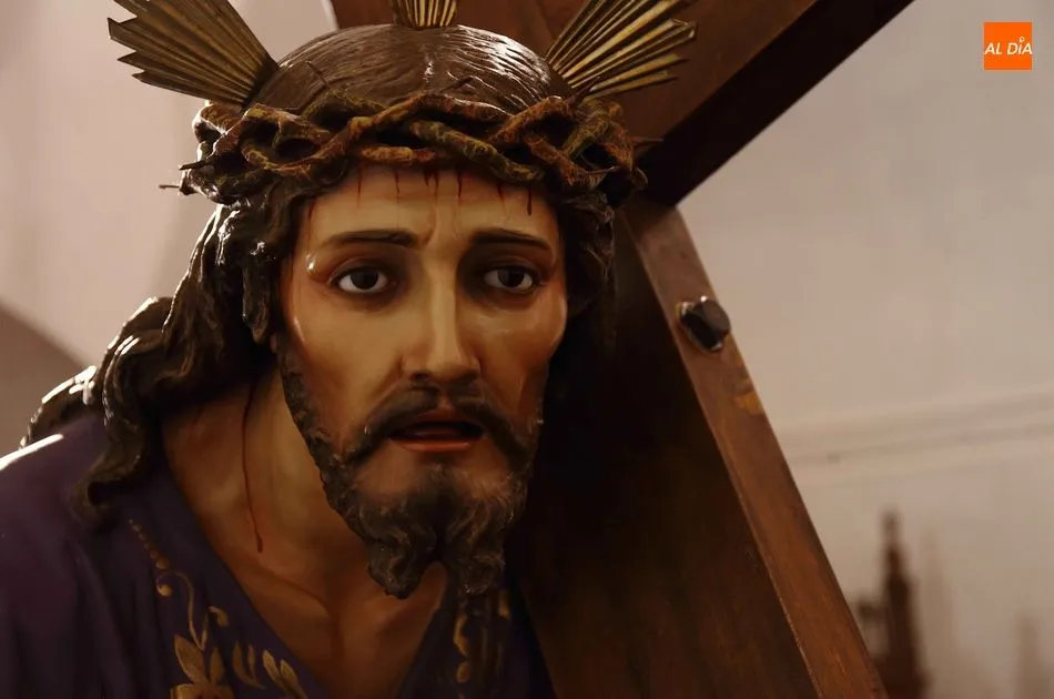 Foto 11 - Respeto y devoci&oacute;n al Nazareno de las Isabeles