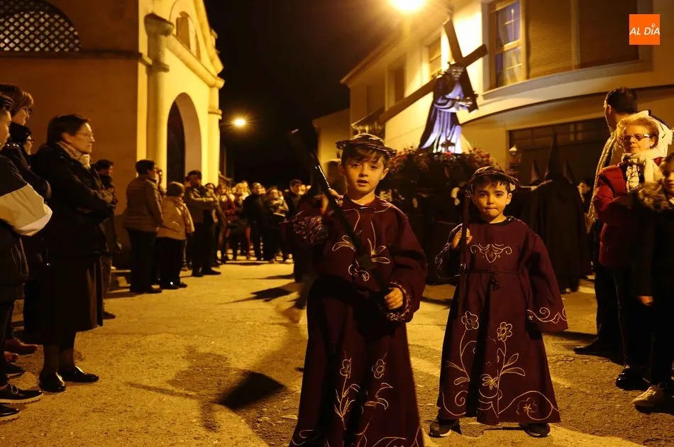 Foto 9 - Respeto y devoci&oacute;n al Nazareno de las Isabeles