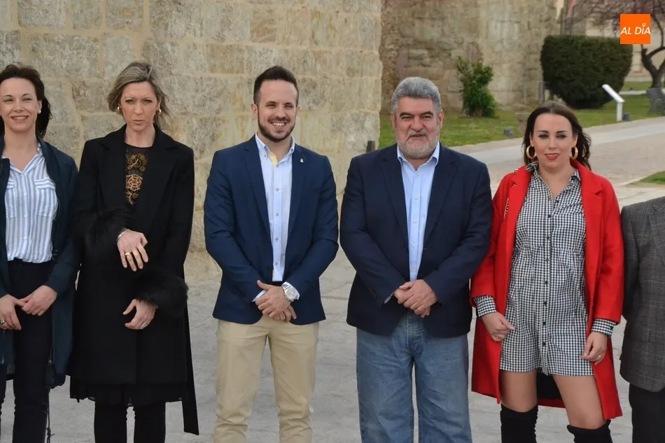 Foto 3 - El PSOE mantiene a sus concejales en una lista m&aacute;s femenina y con varias caras socialmente...