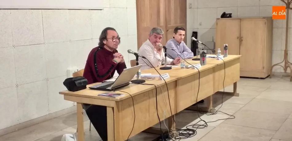 Foto 2 - Poemario &iacute;ntimo y personal del salmantino Miguel &Aacute;ngel de la Cruz