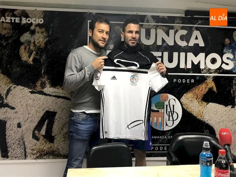 Foto 2 - David Torres: &ldquo;Ojal&aacute; pueda hacer goles y ayudar al equipo&rdquo;
