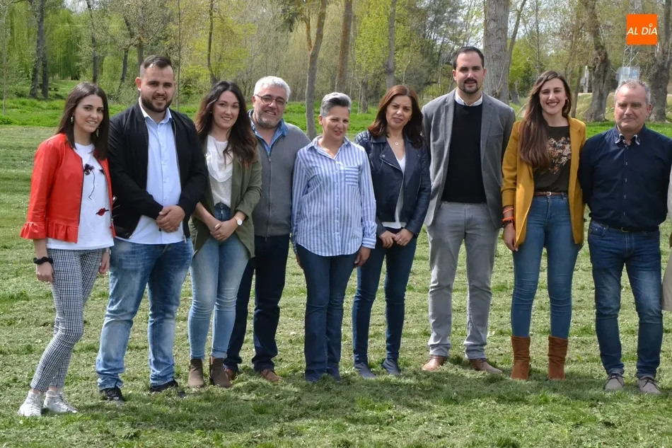Foto 5 - Los actuales concejales de Ciudadanos lideran una lista con otra importante colecci&oacute;n de caras...