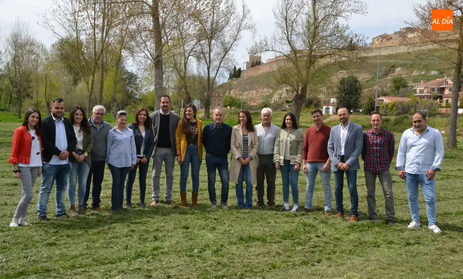 Foto 2 - Los actuales concejales de Ciudadanos lideran una lista con otra importante colecci&oacute;n de caras...