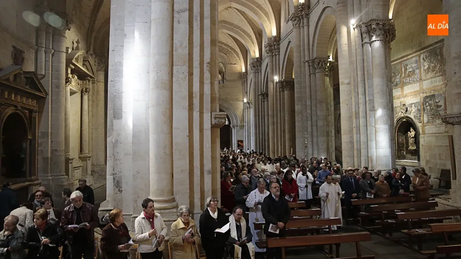 Misa crismal en la Catedral Vieja de Salamanca. Foto de Alejandro López