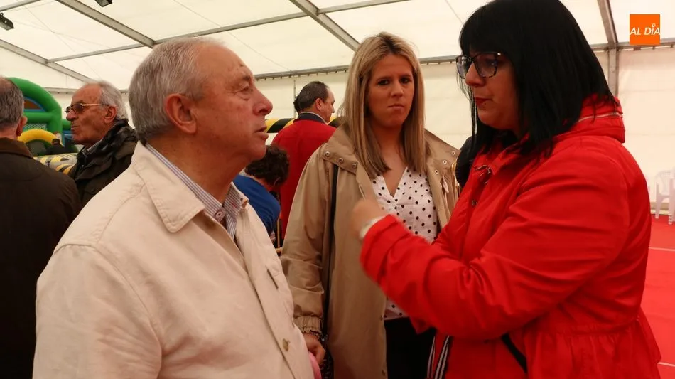 Foto 6 - Arranca la Feria Agroalimentaria y Multisectorial de Vitigudino con expositores de toda Espa&ntilde;a  