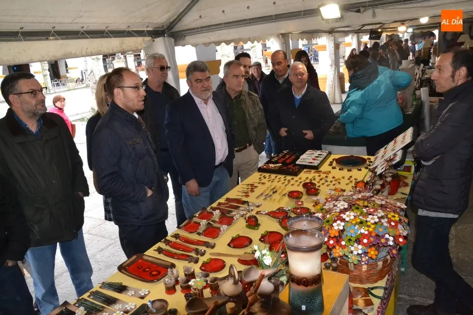 Primeras ventas en una nueva edición de la tradicional Feria de Cerámica y Alfarería  
