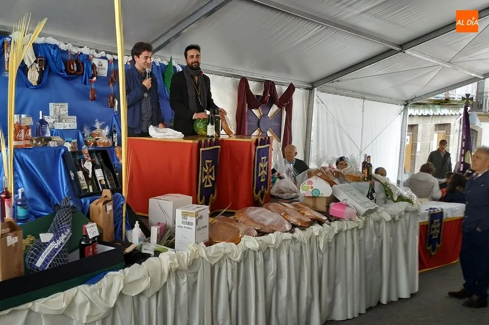 Foto 11 - La cofrad&iacute;a de la Santa Vera Cruz celebra sin lluvia su tradicional T&aacute;lamo  