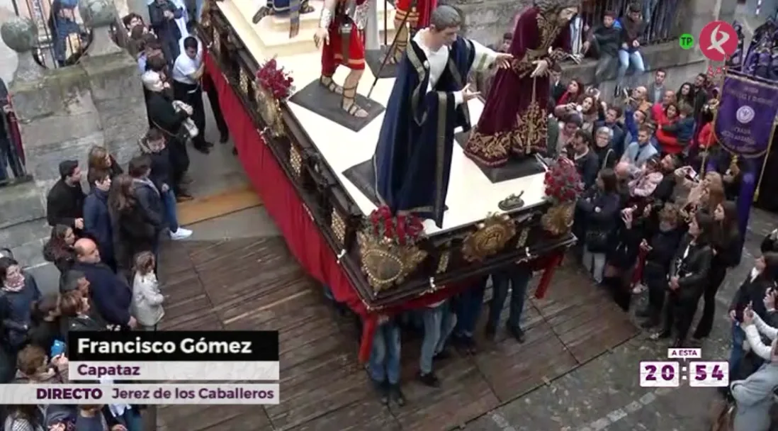 Foto 3 - La Banda de Jes&uacute;s Nazareno procesiona de forma fugaz en Jerez de los Caballeros  