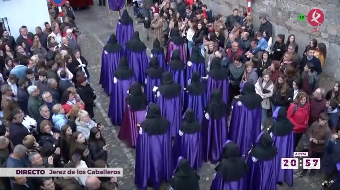 Foto 4 - La Banda de Jes&uacute;s Nazareno procesiona de forma fugaz en Jerez de los Caballeros  