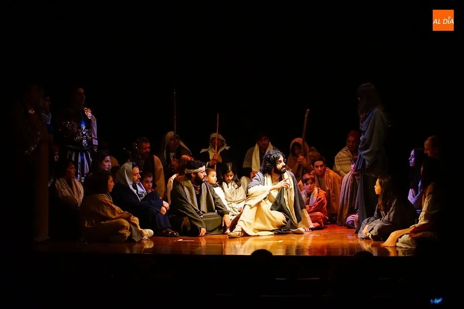 Foto 10 - La Pasi&oacute;n cumple 40 a&ntilde;os con un lleno absoluto en el teatro