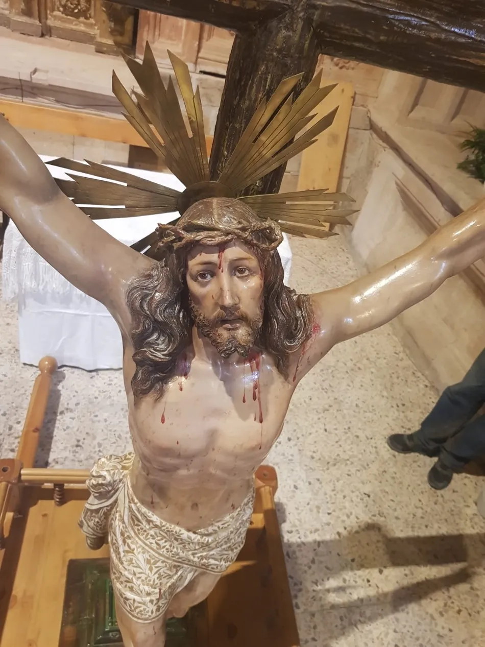 Foto 8 - La devoci&oacute;n recorre Villoria con el v&iacute;a crucis de hombres