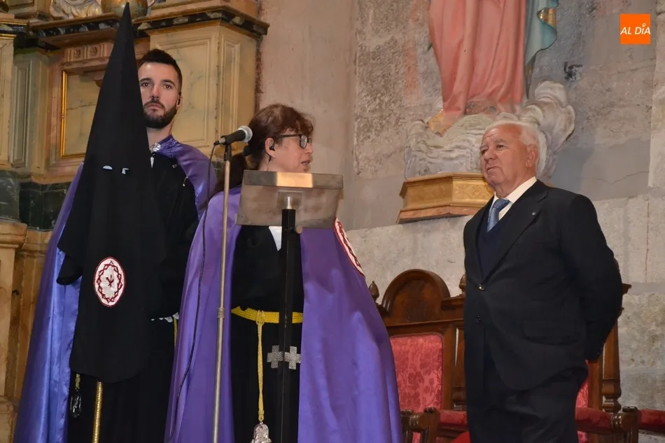 Foto 10 - La Cofrad&iacute;a del Nazareno homenajea a uno de sus integrantes m&aacute;s veteranos  