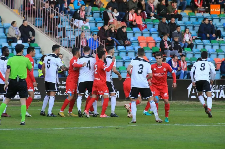 Una acción del choque de ida