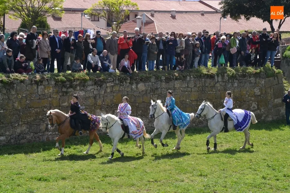 Miróbriga empieza a hermanarse con México con los caballos como enlace  