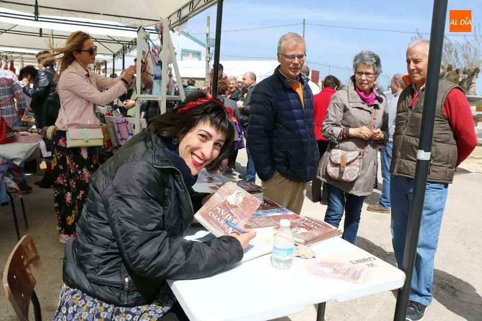 Foto 7 - La Feria Agroalimentaria de La Zarza de Pumareda se consolida con una buena afluencia de p&uacute;blico  