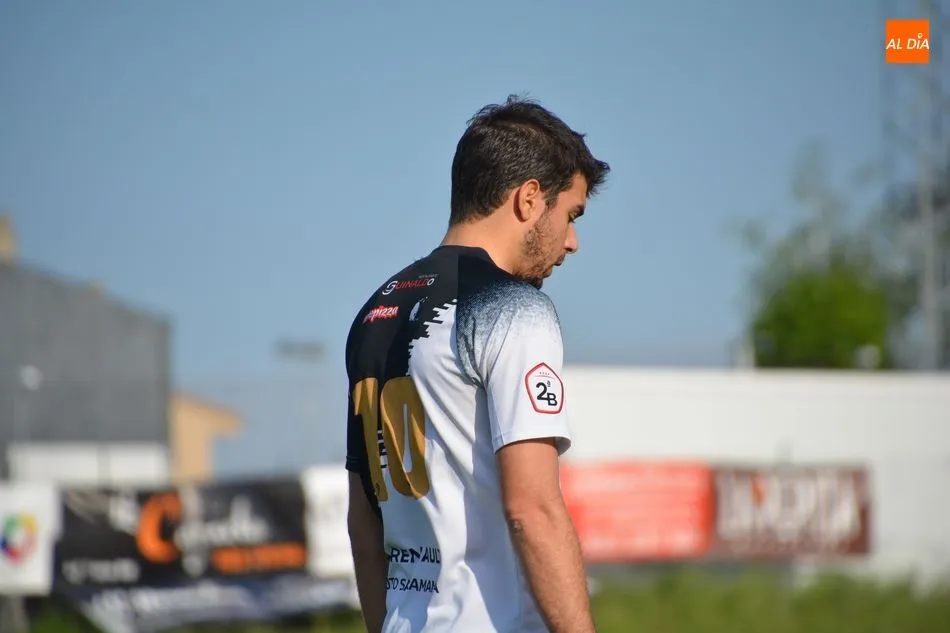 Foto 7 - Unionistas aleja al Guijuelo del sue&ntilde;o del play off (1-0)