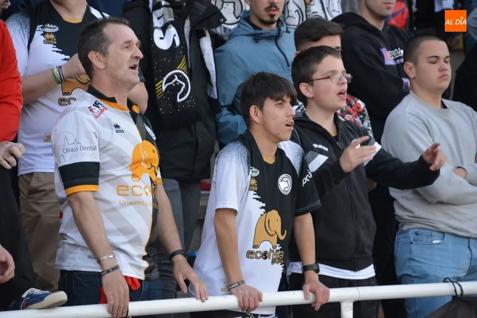 Foto 8 - Unionistas y Guijuelo, aficiones hermanadas