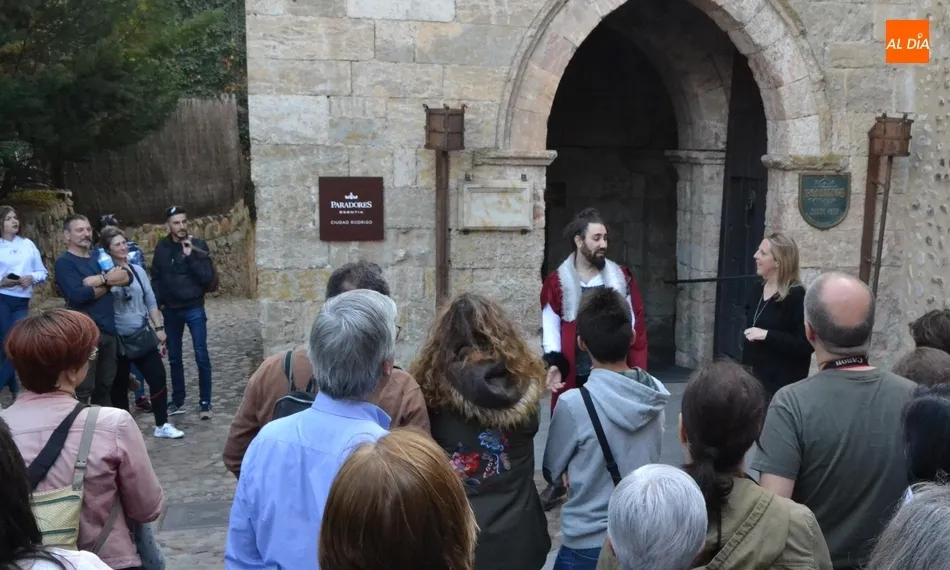 Foto 3 - Exitosa nueva sesi&oacute;n de las visitas teatralizadas al Parador  