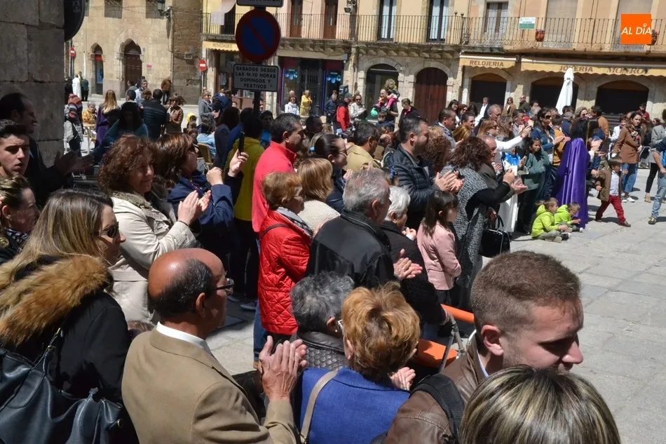 Foto 2 - Fin de fiesta en la Plaza Mayor de la mano de la Banda del Nazareno  