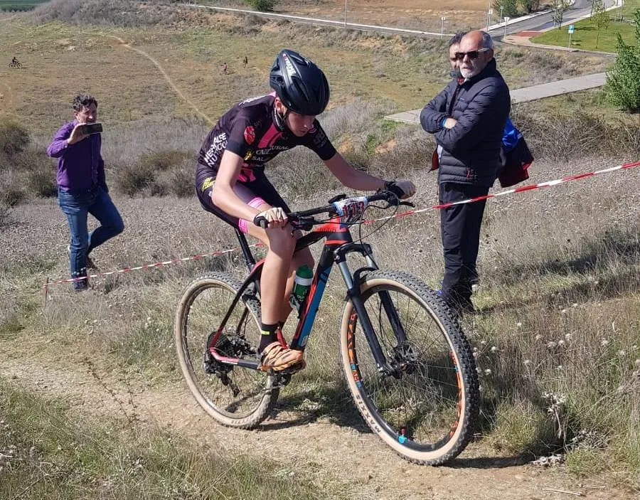 Foto 11 - Alejandro Rodr&iacute;guez y Luis Sela quedan subcampeones en sus categor&iacute;as del Regional de XCO  