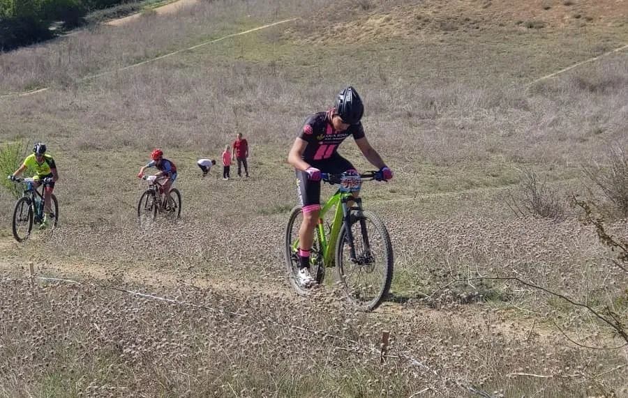 Foto 8 - Alejandro Rodr&iacute;guez y Luis Sela quedan subcampeones en sus categor&iacute;as del Regional de XCO  