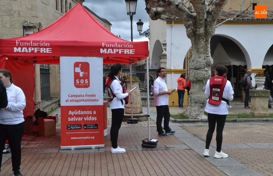 Foto 3 - Mirobrigenses y turistas finalizan la Semana Santa sabiendo c&oacute;mo actuar ante un atragantamiento  