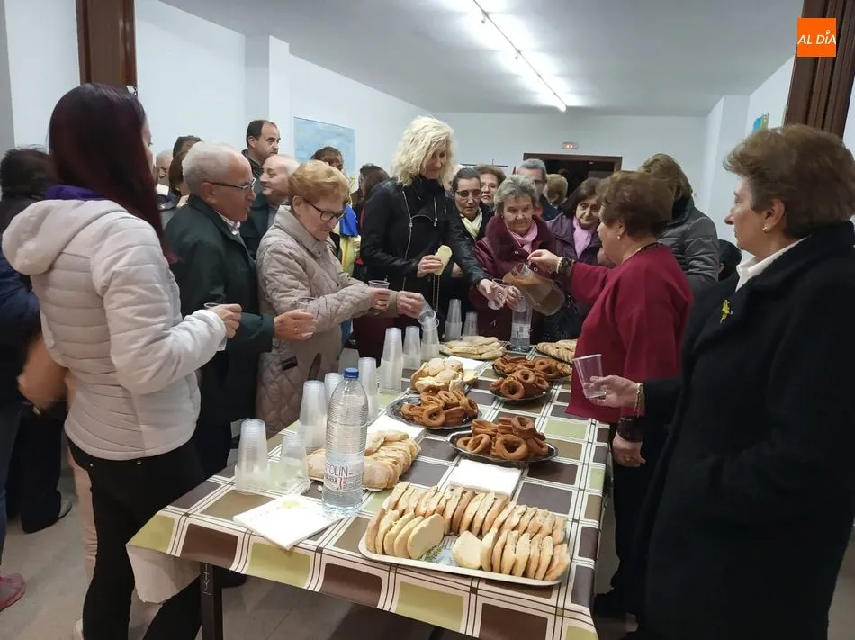 Foto 2 - Guijuelo despide la Semana Santa con su tradicional chocolatada