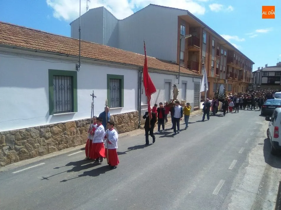Foto 10 - La Procesi&oacute;n del Encuentro marca el final de la Semana Santa