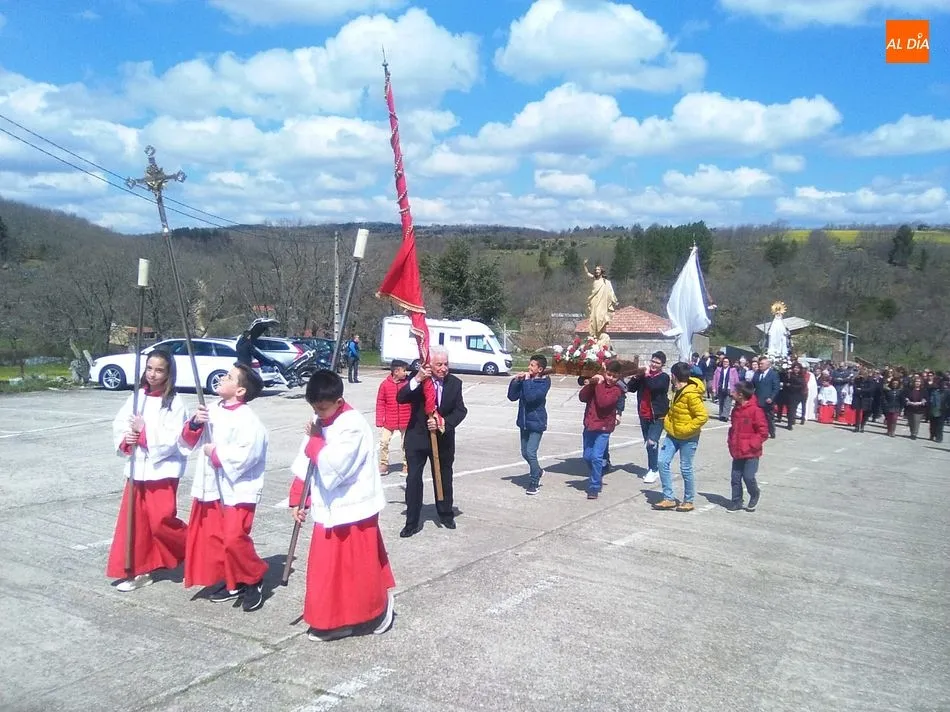 Foto 9 - La Procesi&oacute;n del Encuentro marca el final de la Semana Santa
