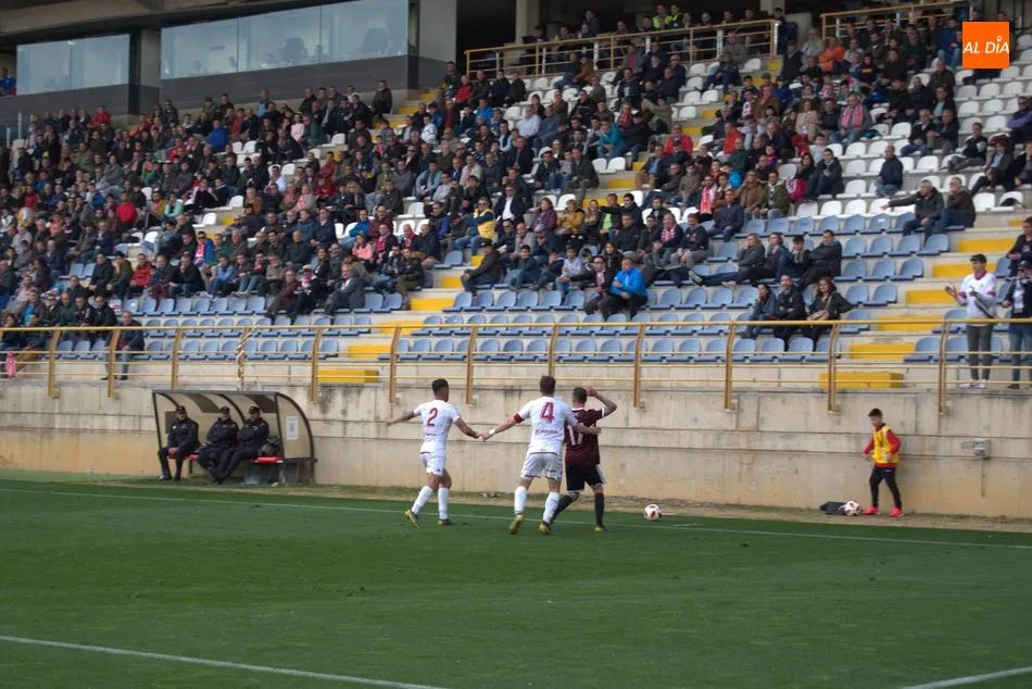 Foto 5 - El Salamanca UDS se deja media salvaci&oacute;n en la &uacute;ltima jugada del partido ante la Cultural (1-1)