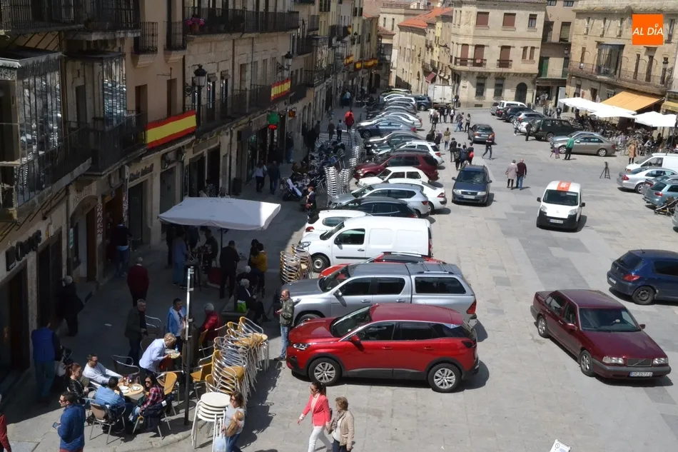 Foto 7 - Edici&oacute;n adelantada del Mercado de los Martes en un Lunes de Pascua de gran ajetreo  