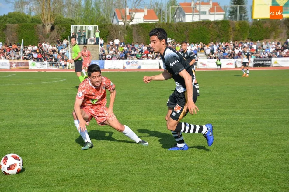 Una acción del derbi / Lydia González